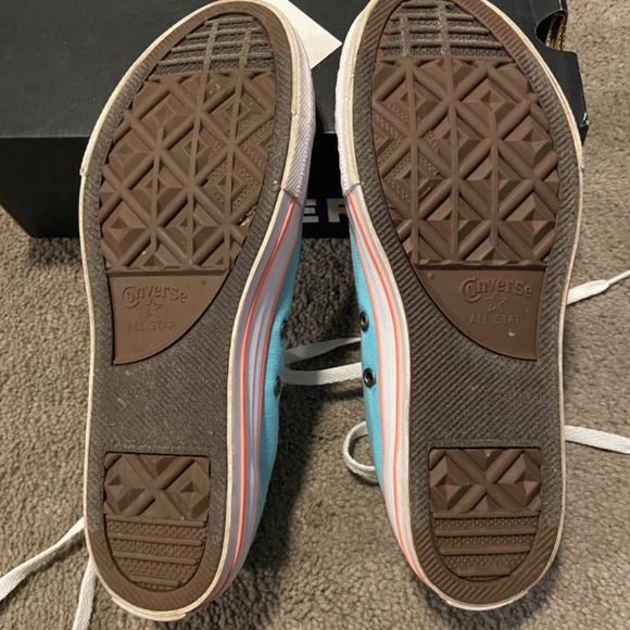 Converse - Picture 3 of 12